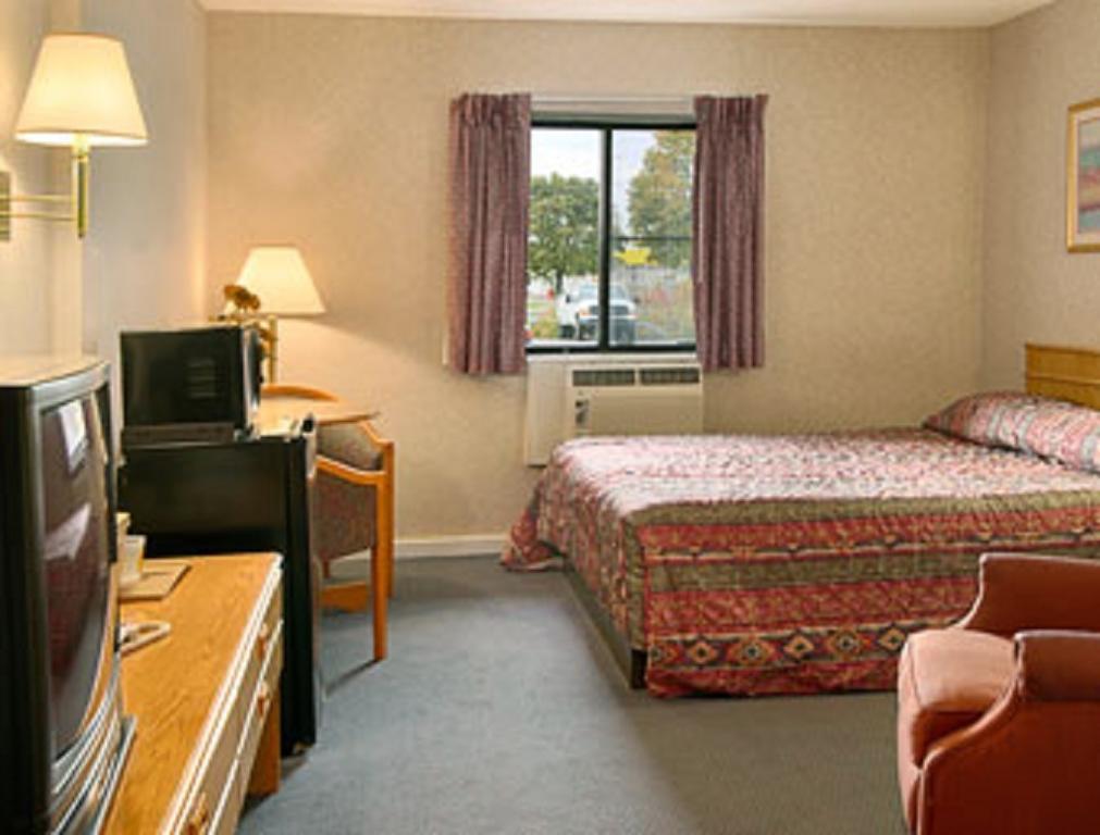Econo Lodge Utica Exteriér fotografie